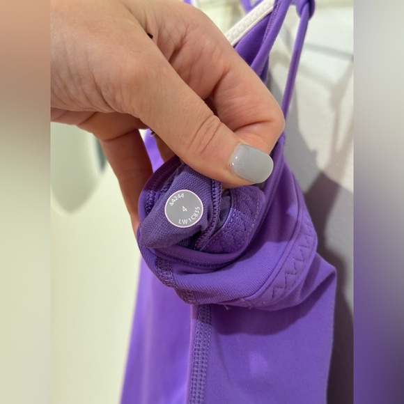 Lululemon Live Lightly Tank Power Purple/White - Size 4 - Picture 7 of 10